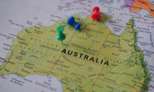 O flat white é, talvez, a maior contribuição australiana (ou neozelandesa — o debate continua!) para a cultura global do café.
