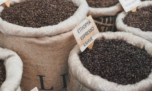 Café e Comércio eram rigorosamente controlados pelos países islâmicos.
